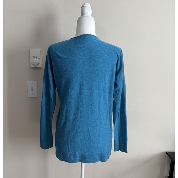 Kinross Cashmere Sweater V Neck Womens Small Blue Soft Cozy Quiet Luxury - Picture 7 of 7